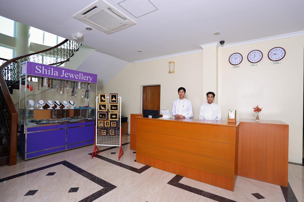 Apex Hotel Naypyidaw Esterno foto