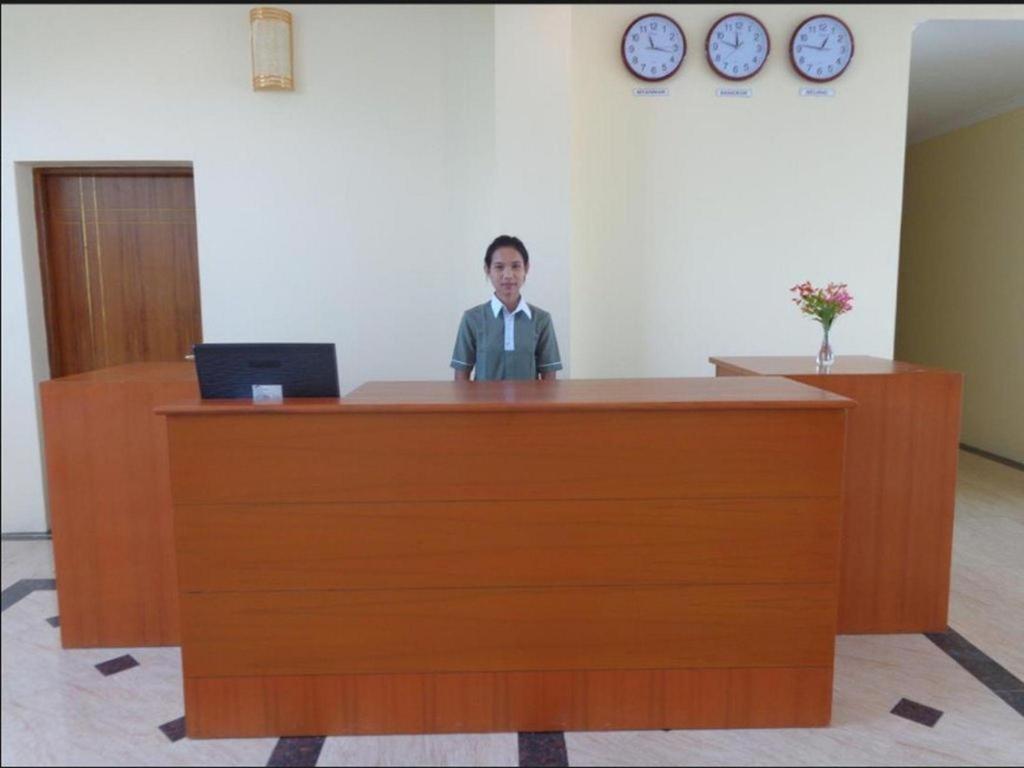 Apex Hotel Naypyidaw Esterno foto