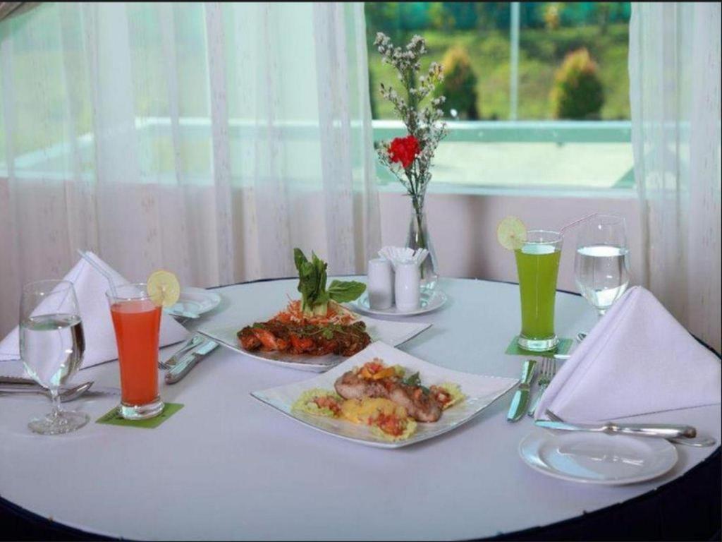 Apex Hotel Naypyidaw Esterno foto