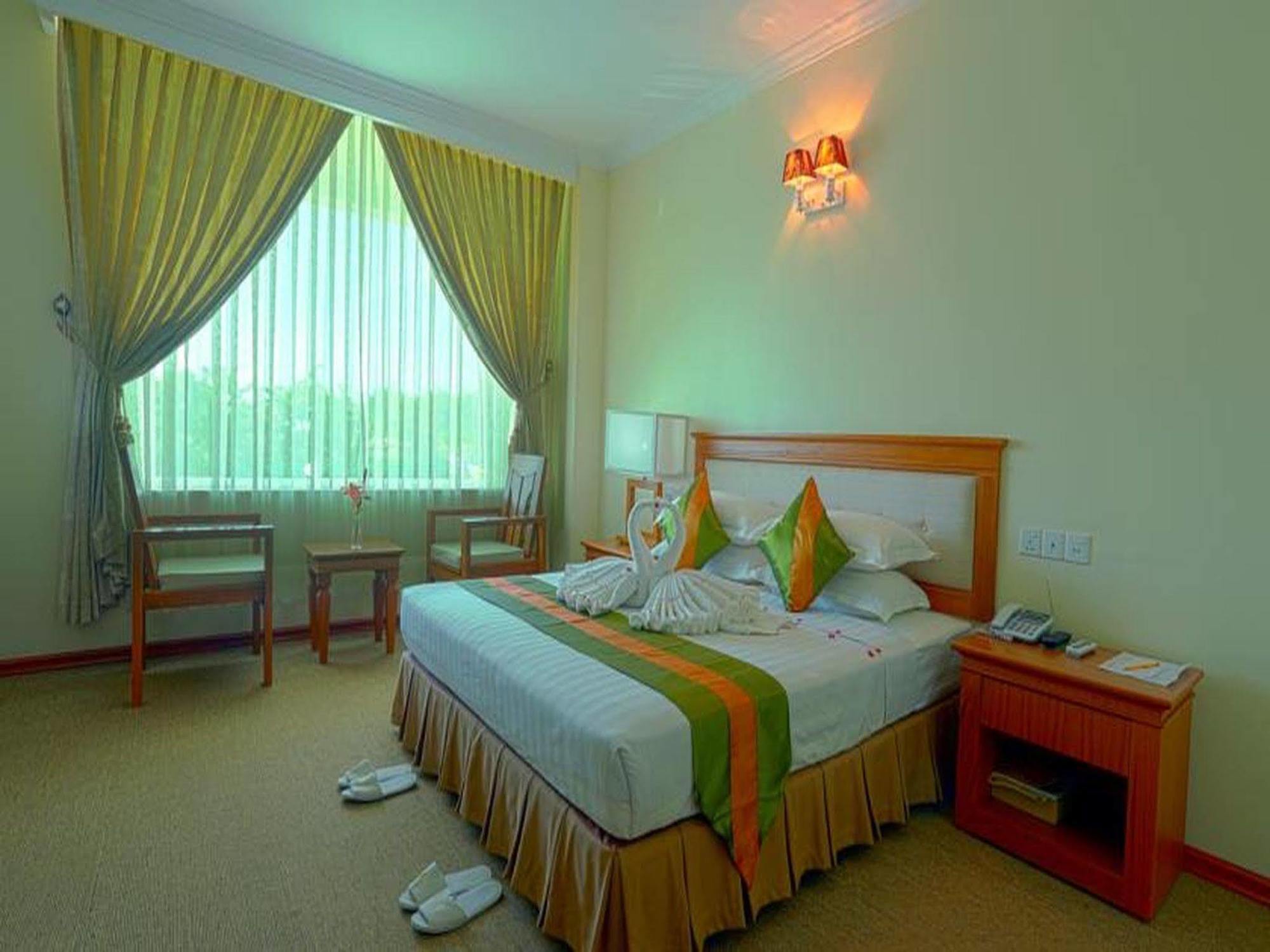 Apex Hotel Naypyidaw Esterno foto